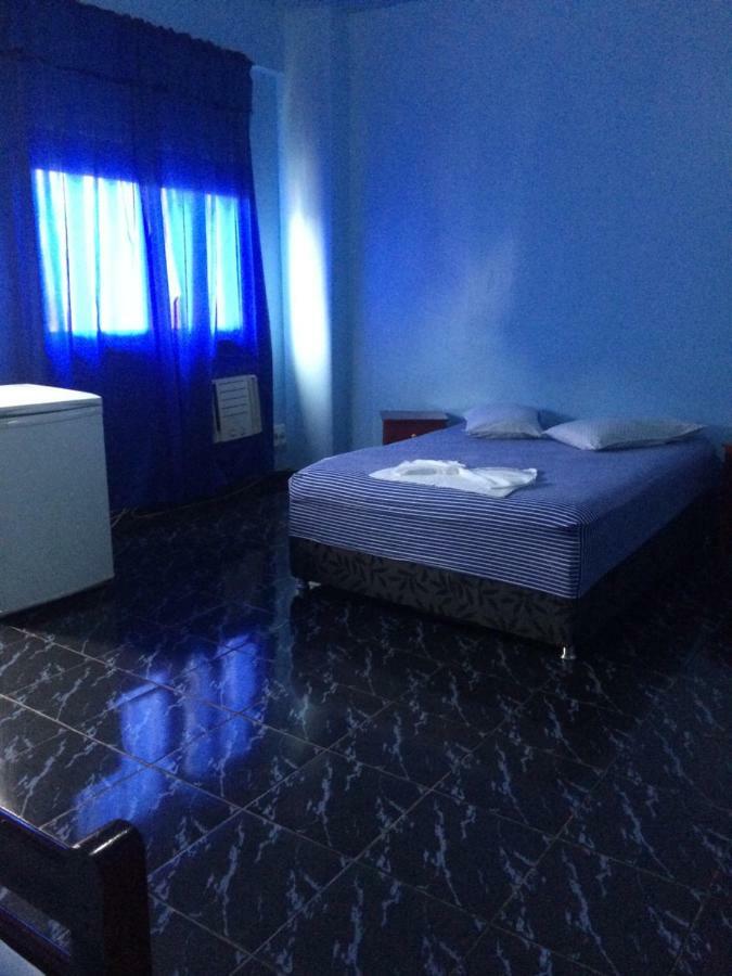 מנאוס Hotel Granada מראה חיצוני תמונה