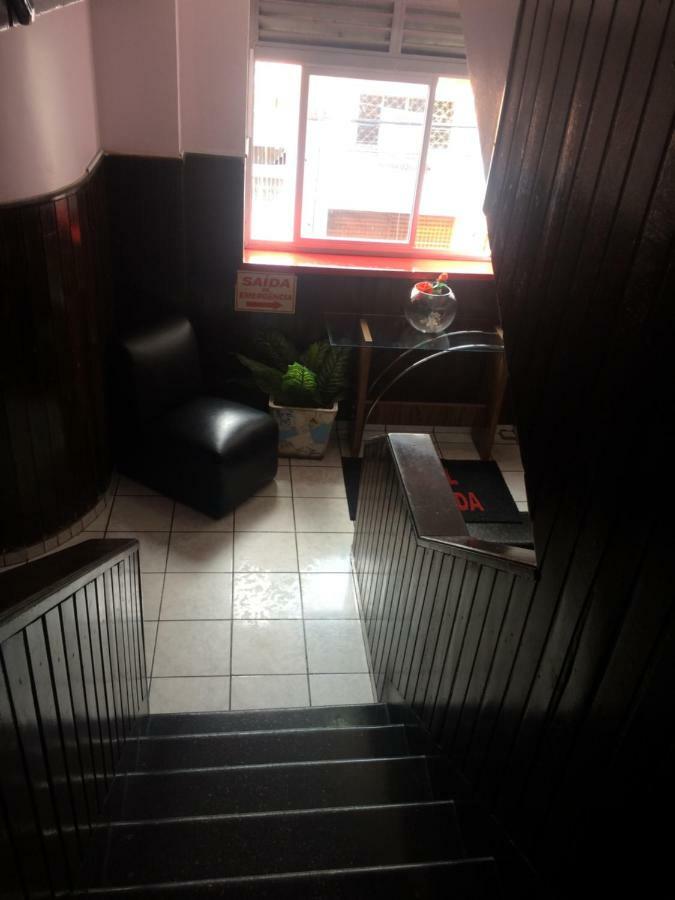 מנאוס Hotel Granada מראה חיצוני תמונה