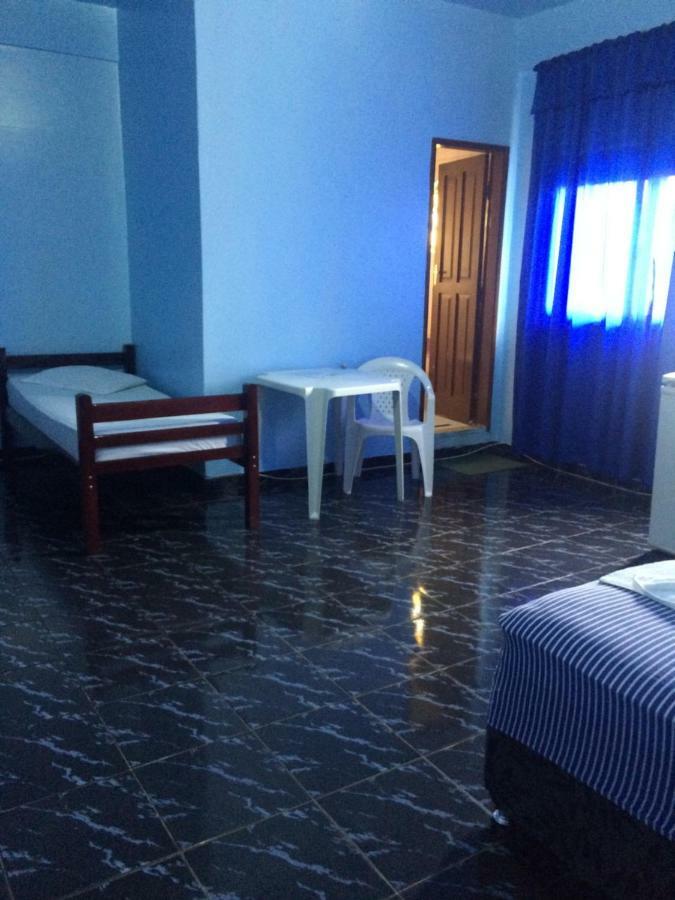מנאוס Hotel Granada מראה חיצוני תמונה