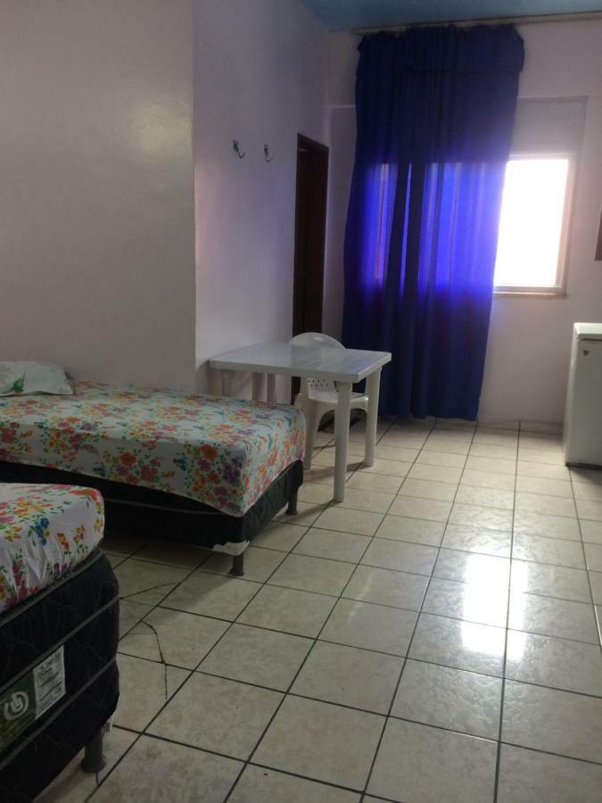 מנאוס Hotel Granada מראה חיצוני תמונה