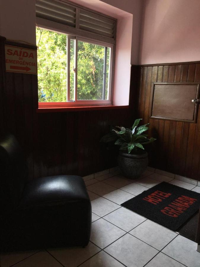 מנאוס Hotel Granada מראה חיצוני תמונה