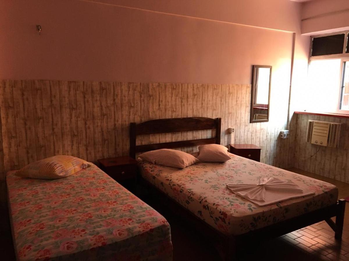 מנאוס Hotel Granada מראה חיצוני תמונה